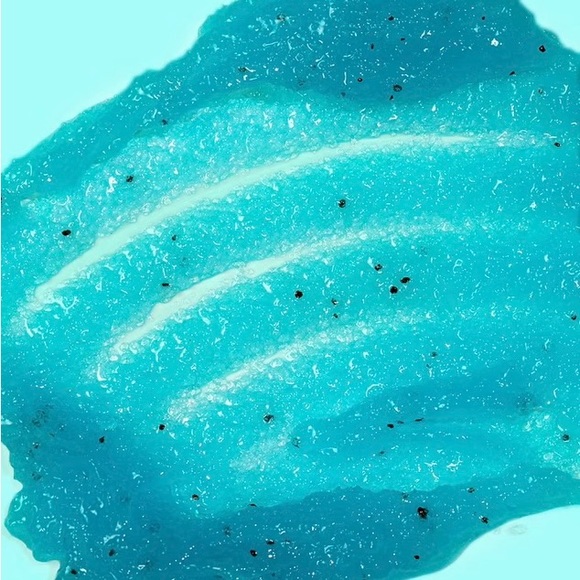 Tree Hut Sugar Scrub - Picture 4 of 7